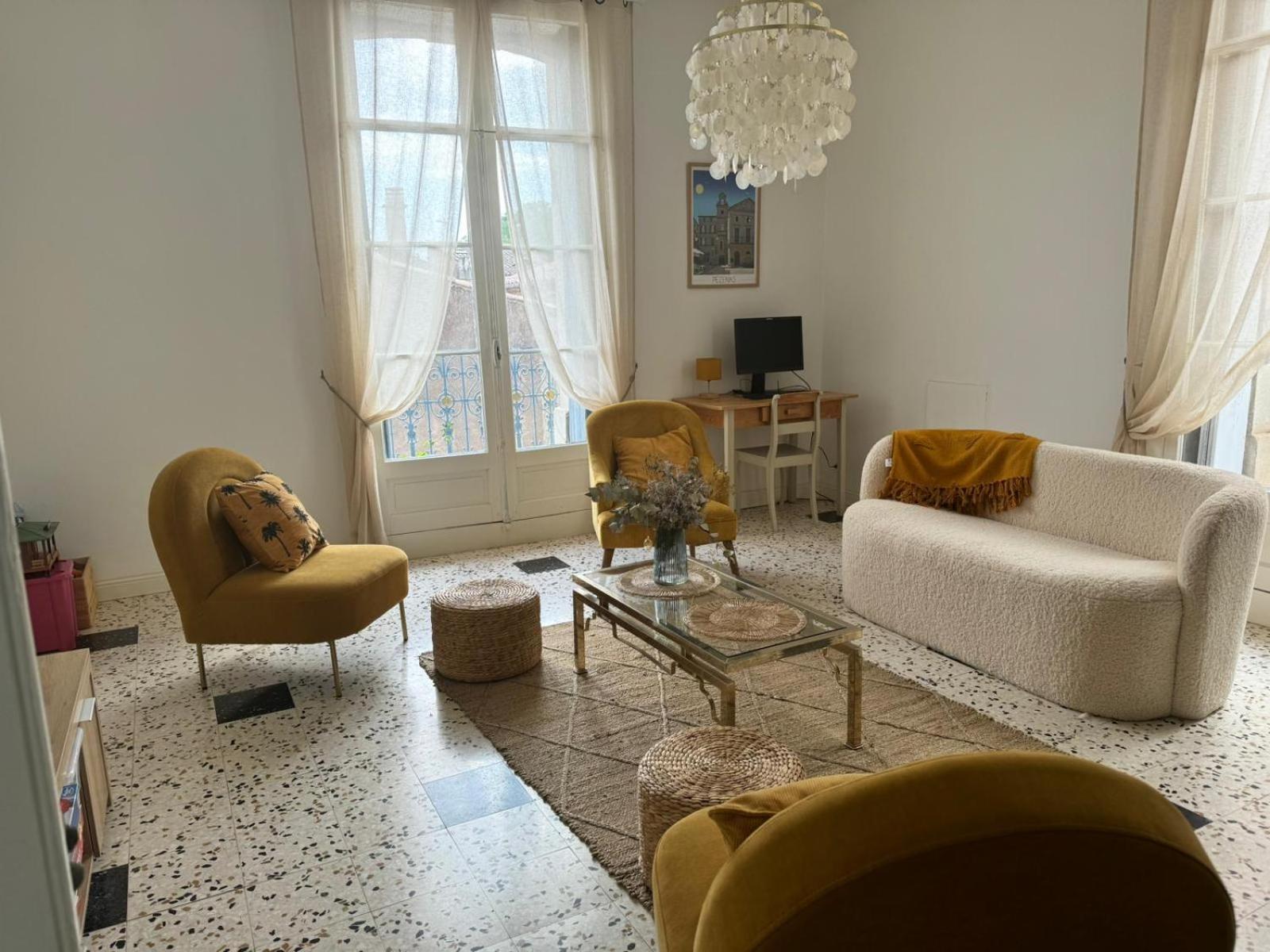 Le Chai Des Tuileries Montagnac  Eksteriør billede