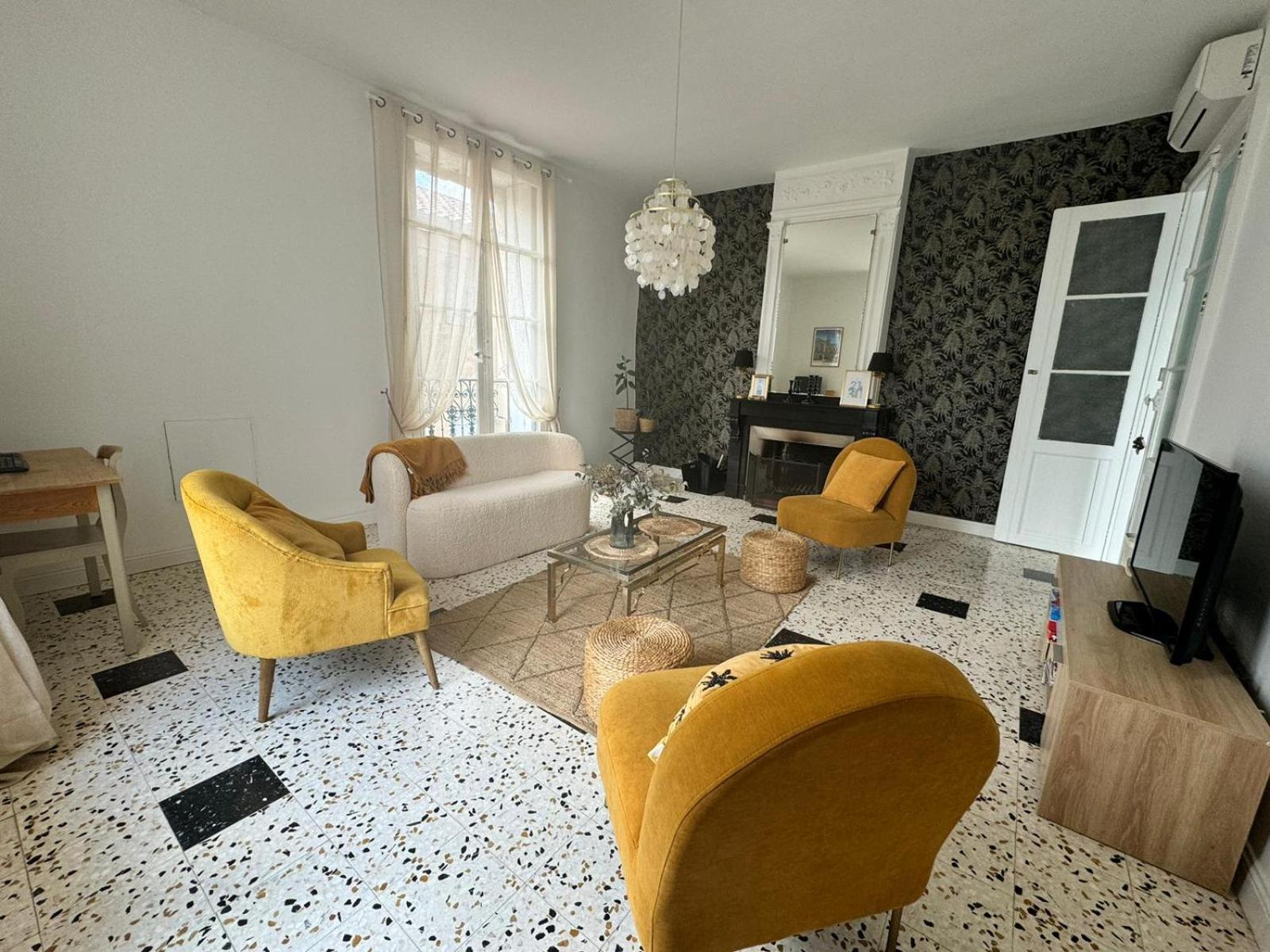 Le Chai Des Tuileries Montagnac  Eksteriør billede